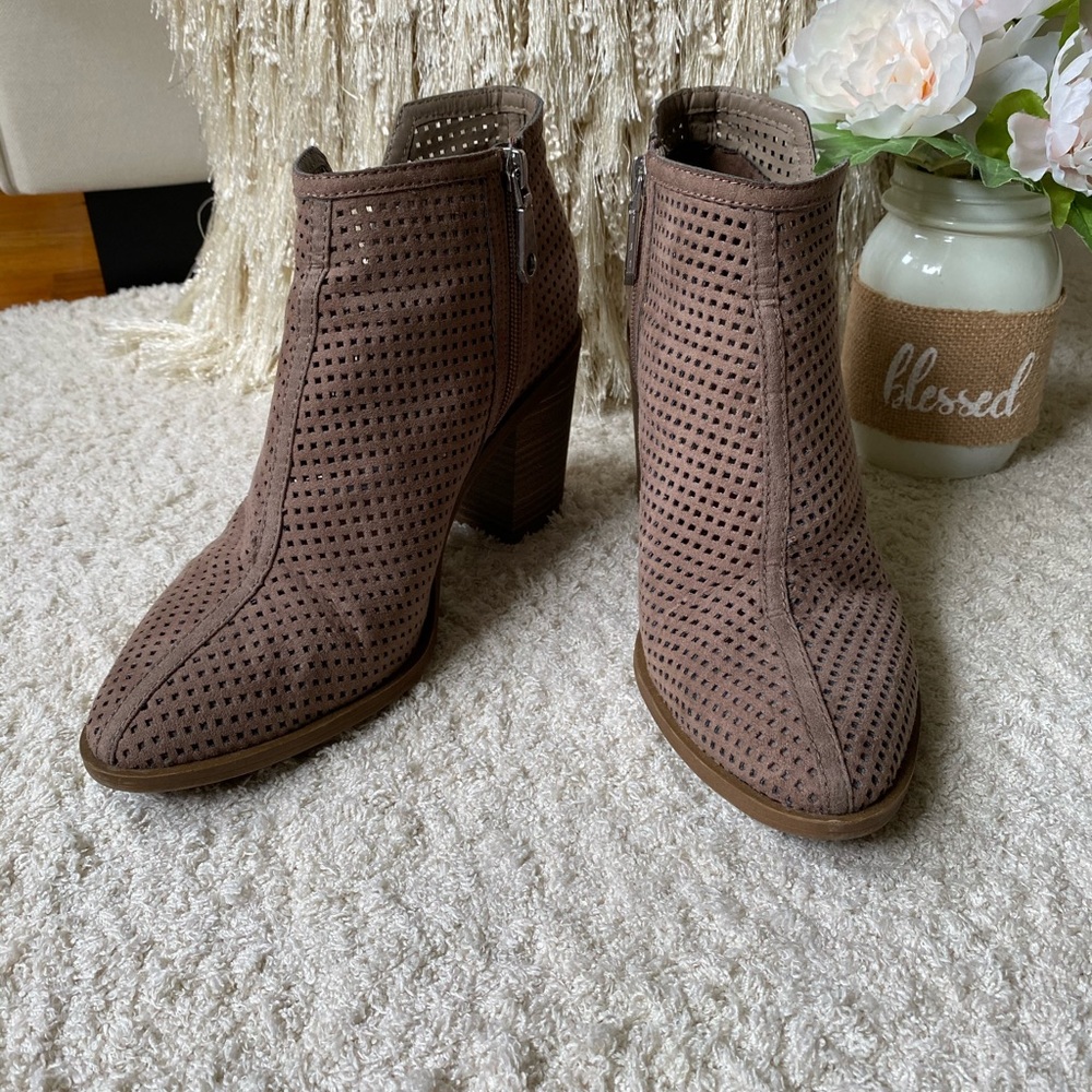 Summer bootie - Picture 3 of 6